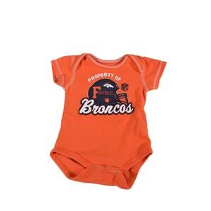 Denver Broncos NFL Apparel Baby Sz 12M Unisex Orange Body Suit Black Helmet